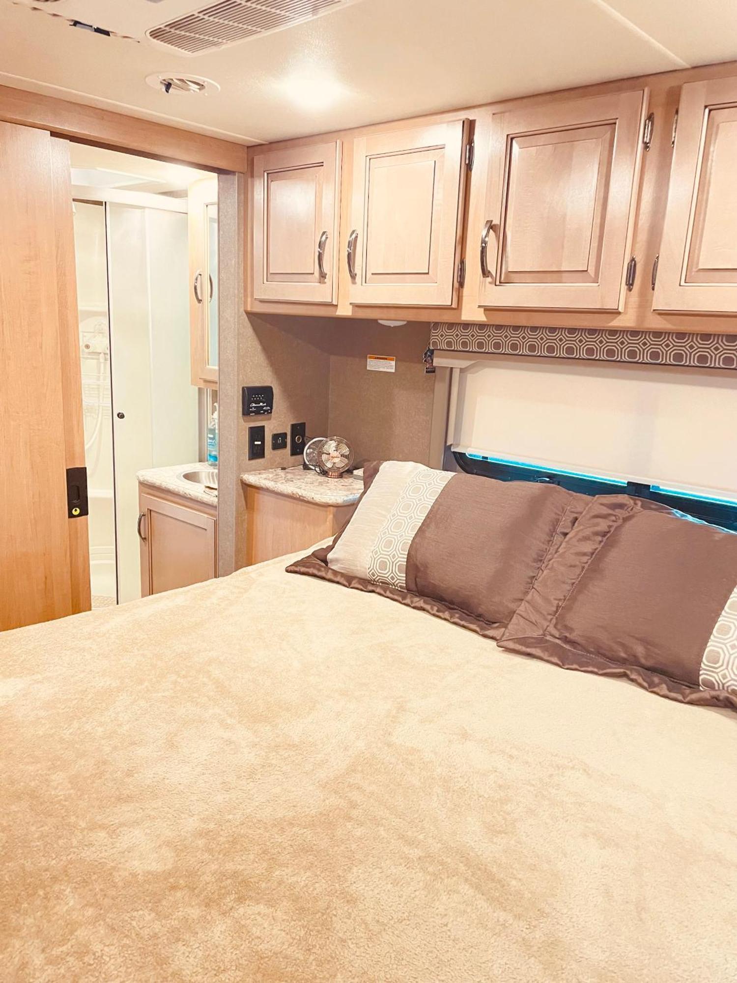 Private Cozy R/V , For Your Enjoyment Tamiami ภายนอก รูปภาพ